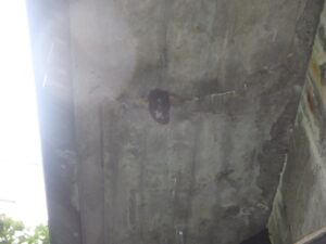 橋梁 排水 伝い水 漏水 飛沫水 状況 施工前