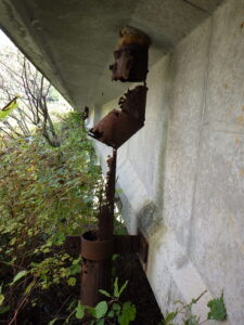 橋梁 排水用 SGP 鋼管 の 腐食 漏水 状況 施工前　　