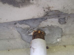 橋梁 排水 伝い水 漏水 飛沫水 状況 施工前