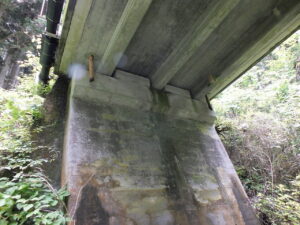 橋梁 排水 伝い水 漏水 飛沫水 状況 施工前