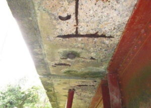 橋梁 排水 伝い水 漏水 飛沫水 状況 施工前