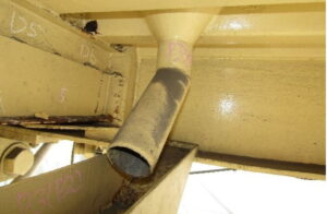 既設排水管　破断