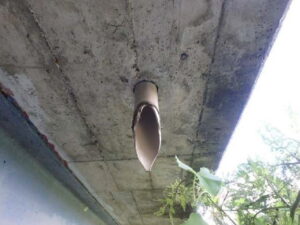 橋梁の既設排水装置の既設の写真

