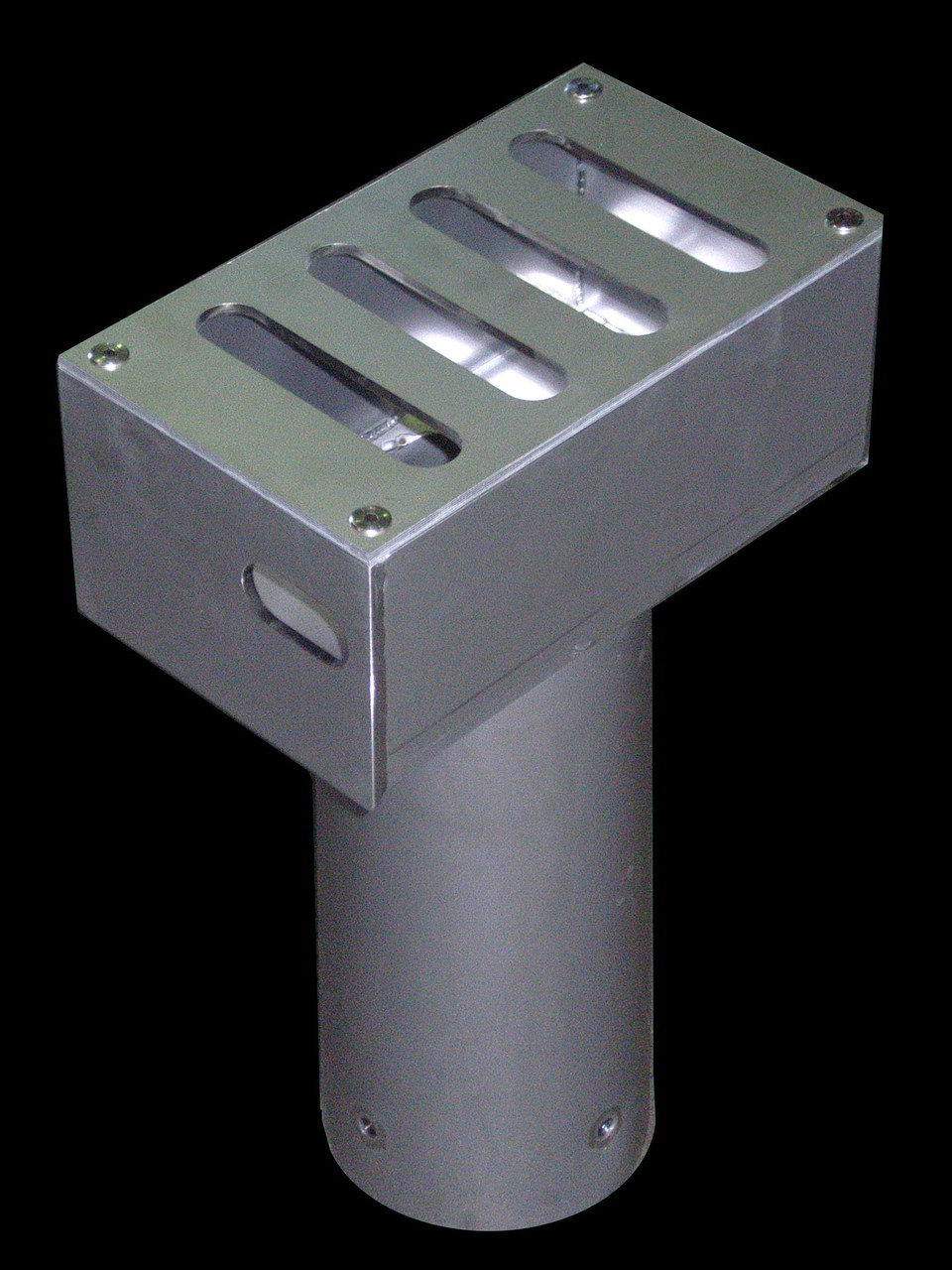 橋梁用排水桝 四角形状に目皿で横長の水抜き孔